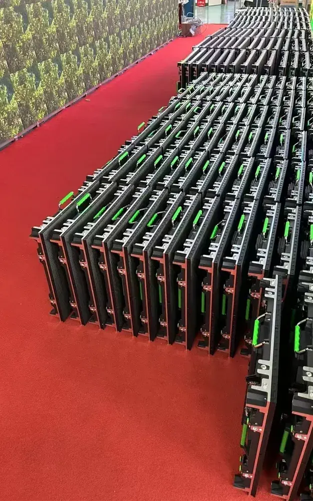LED屏租赁搭建拆卸现场